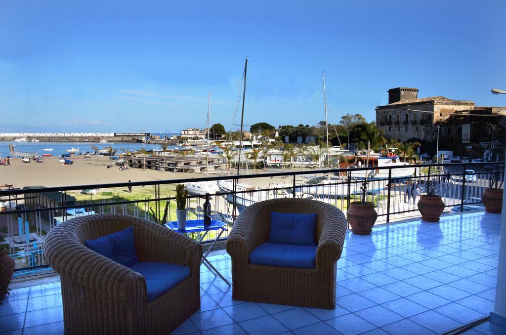 Ferienwohnung Terrazza Sul Mare Giardini-Naxos Exterior foto